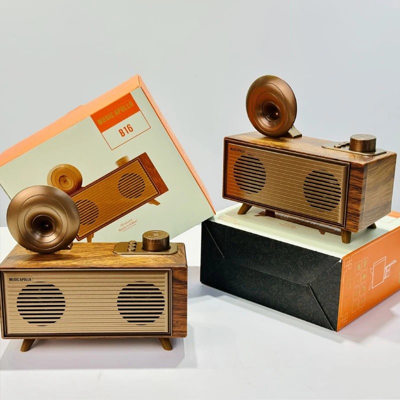 mini mali stari drveni radio od drveta retro vintage dizajna
